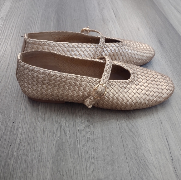 House Of Harlow 1960 Gold Woven Mary Jane Flats Sz 8.5 - Picture 3 of 5